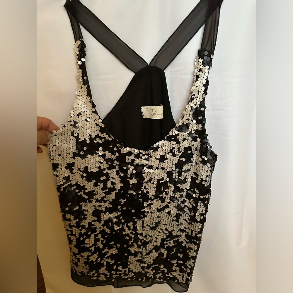 Size M Black sequin top